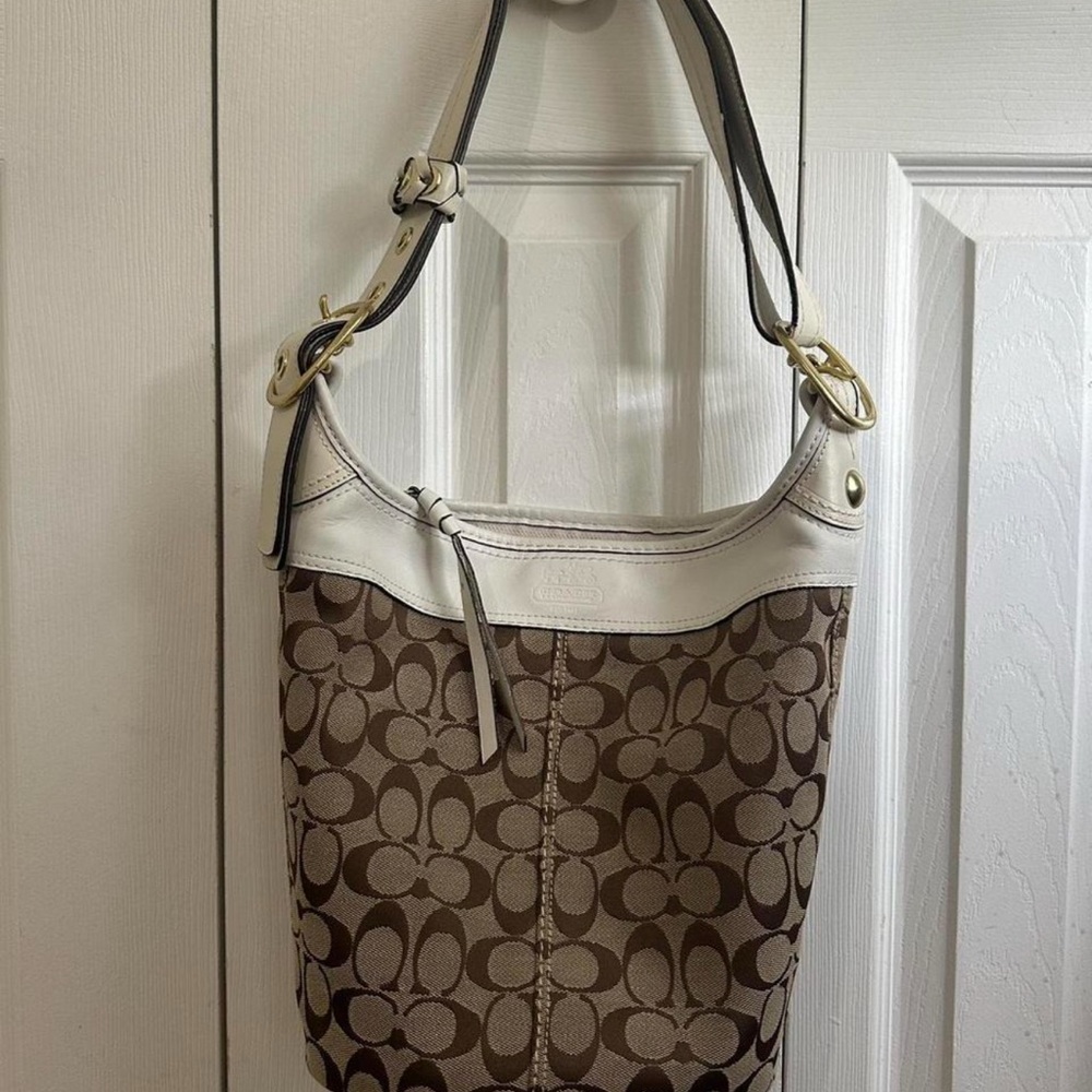 Coach Tan and Cream Signature Canvas Shoulder Bag Vintage Y2K